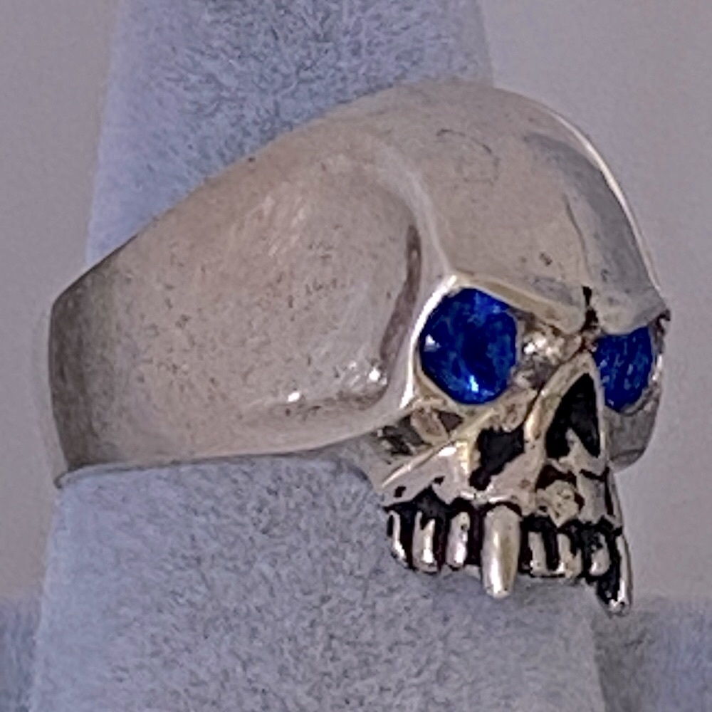 925 sterling silver biker skull ring blue cz stone - Picture 6 of 8